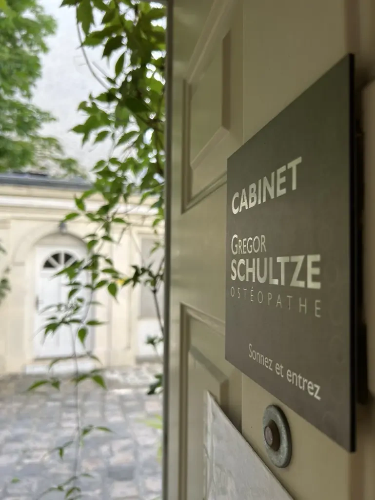 Porte du cabinet Gregor Schultze ostéopathe